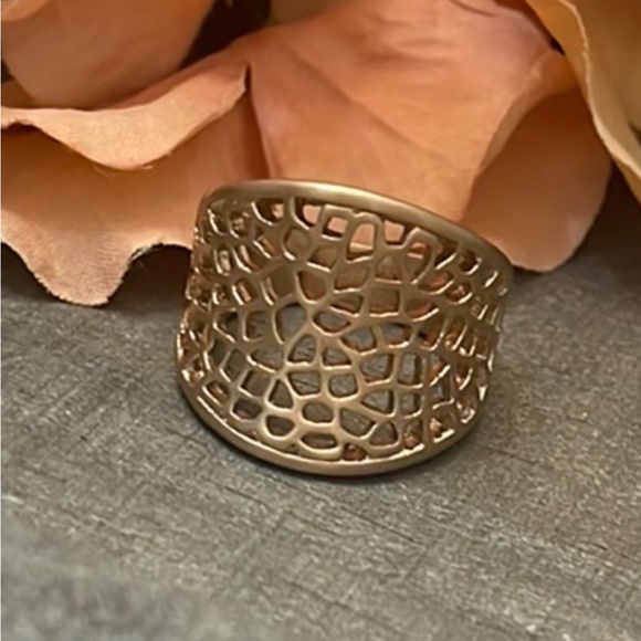 JBloom Gold Ring - Picture 5 of 5